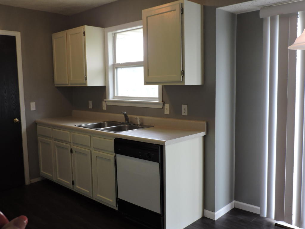 1144 North Colgate Avenue, Springfield, MO 65802