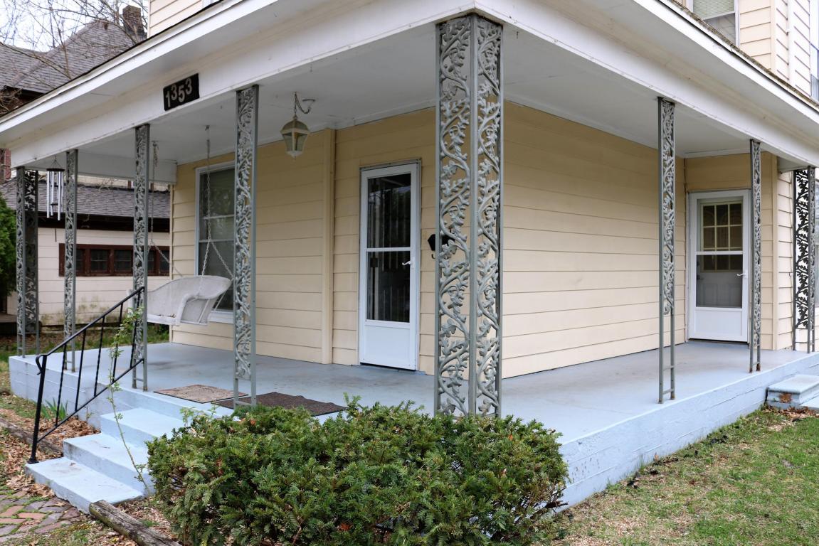 1353 North Broadway Avenue, Springfield, MO 65802