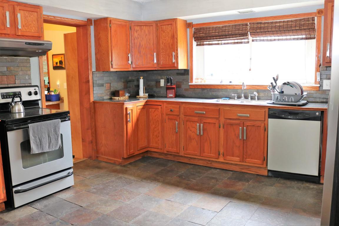 1353 North Broadway Avenue, Springfield, MO 65802