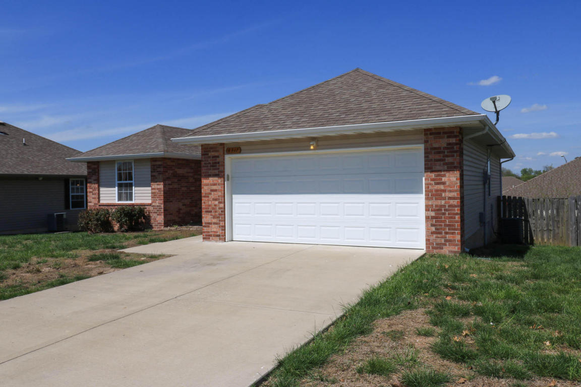 4317 West La Casa Street, Springfield, MO 65802