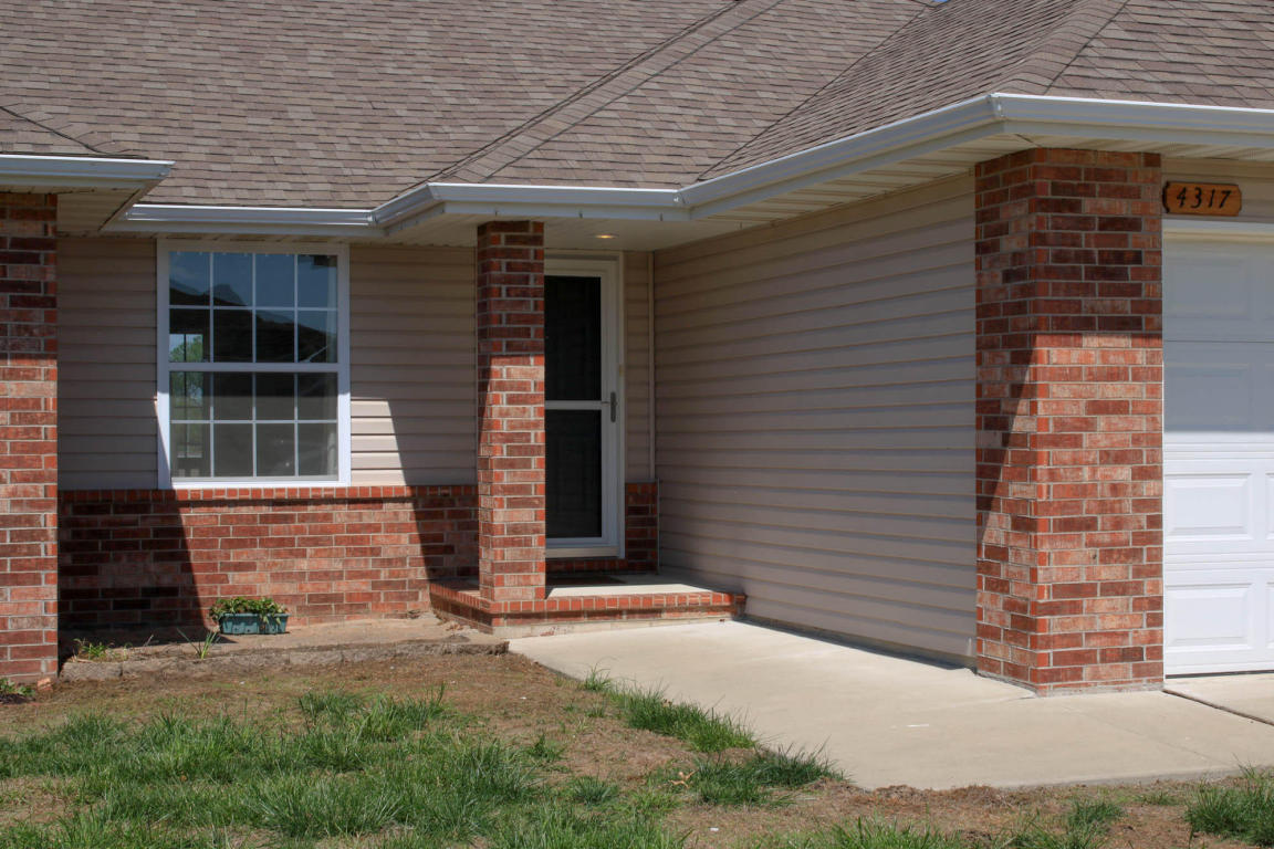 4317 West La Casa Street, Springfield, MO 65802