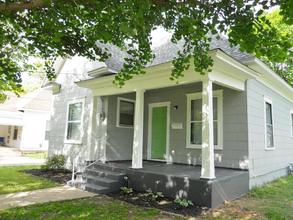 1328 North Concord Avenue, Springfield, MO 65802