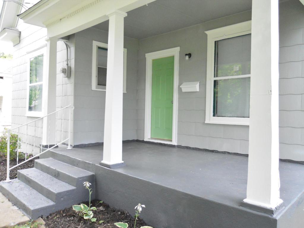 1328 North Concord Avenue, Springfield, MO 65802