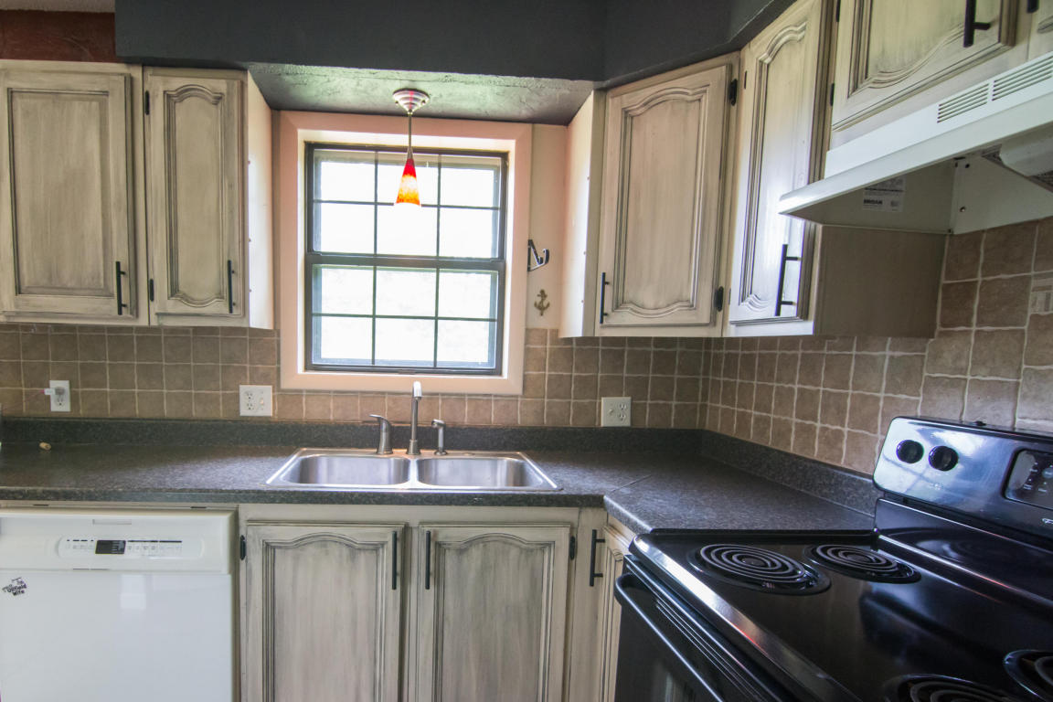 3164 West Lombard Street, Springfield, MO 65802