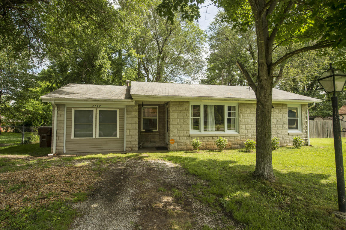 2747 East Lombard Street, Springfield, MO 65802
