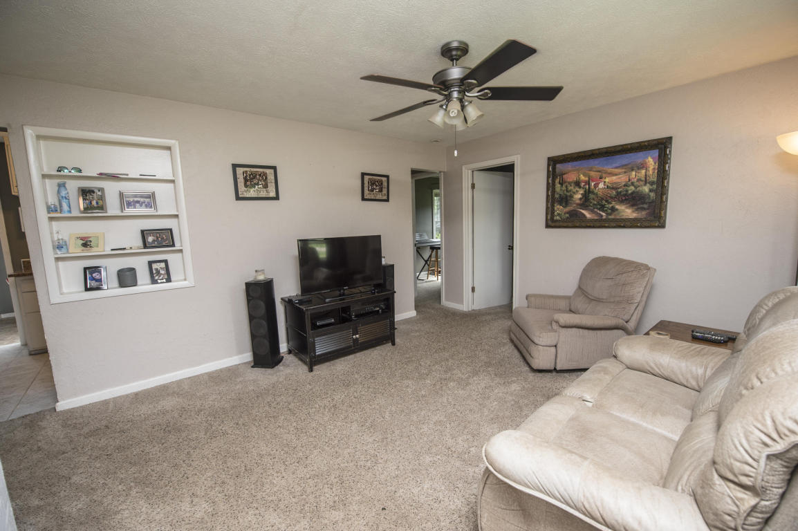 2747 East Lombard Street, Springfield, MO 65802