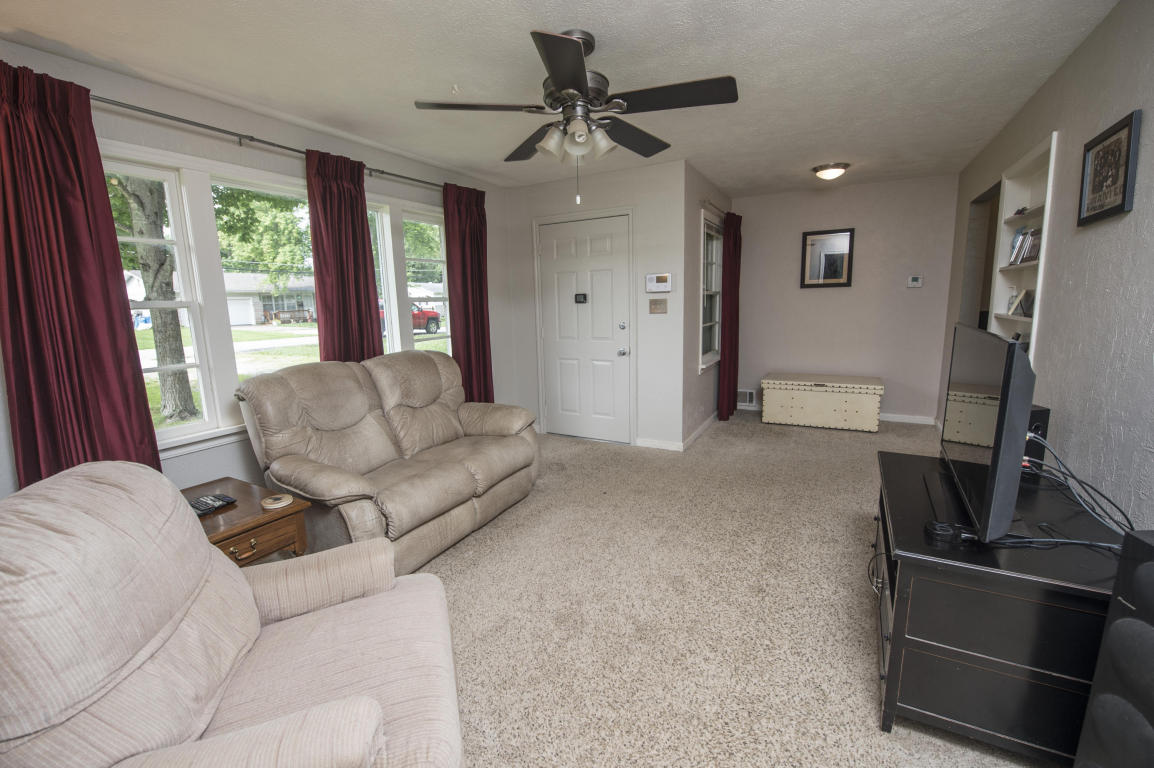 2747 East Lombard Street, Springfield, MO 65802