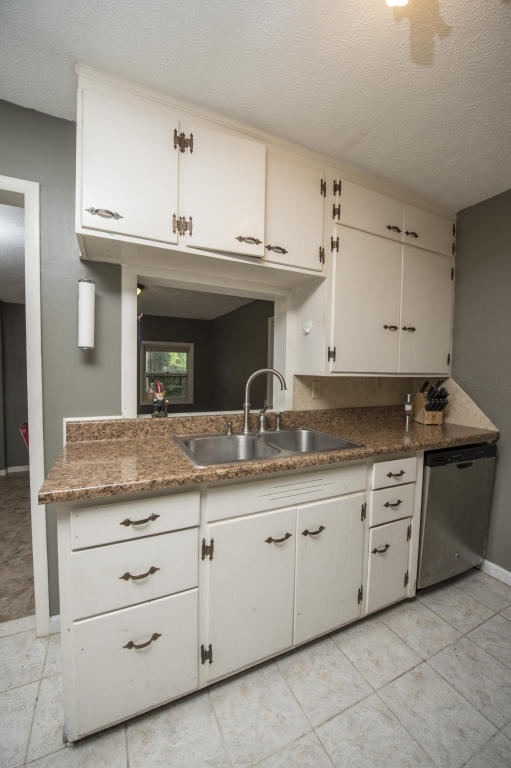 2747 East Lombard Street, Springfield, MO 65802