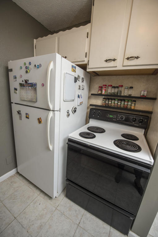 2747 East Lombard Street, Springfield, MO 65802