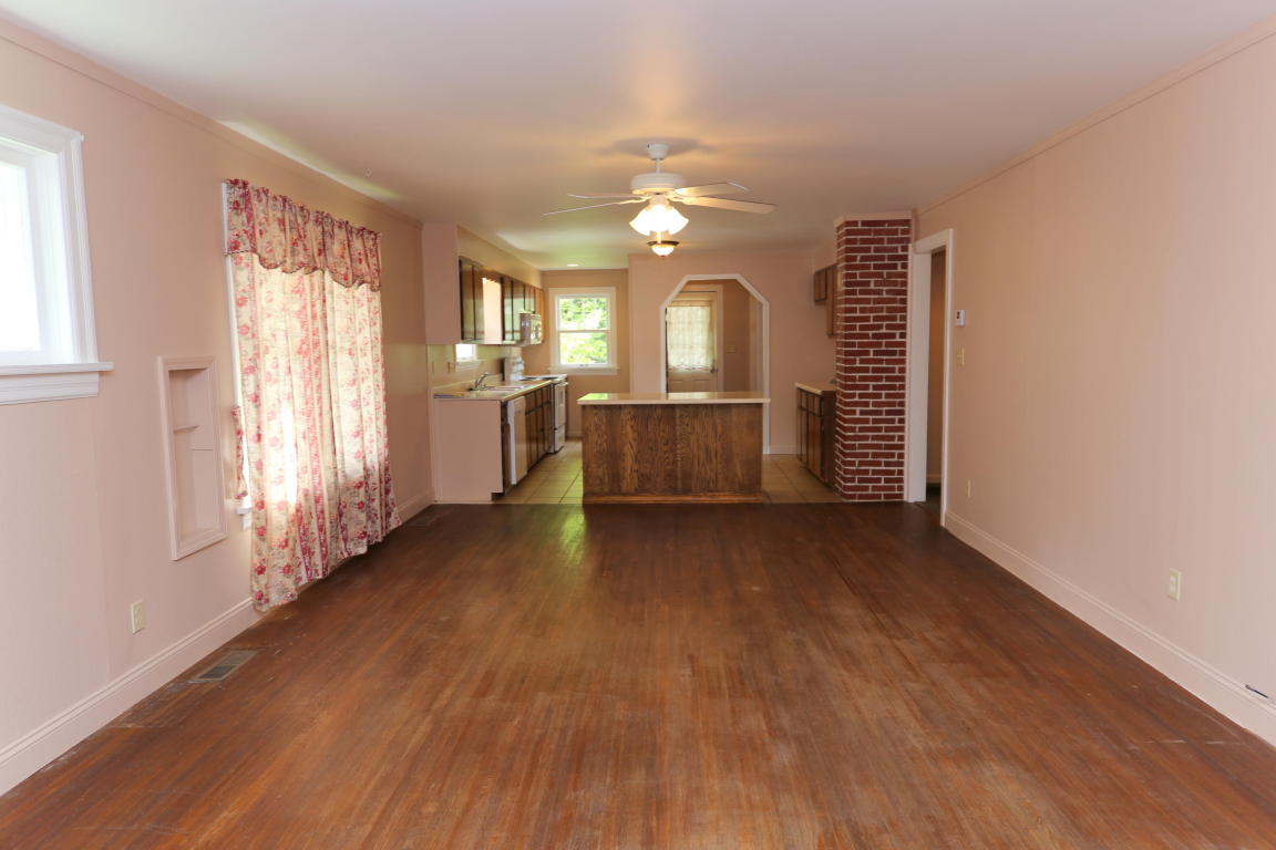 1651 East Cairo Street, Springfield, MO 65802