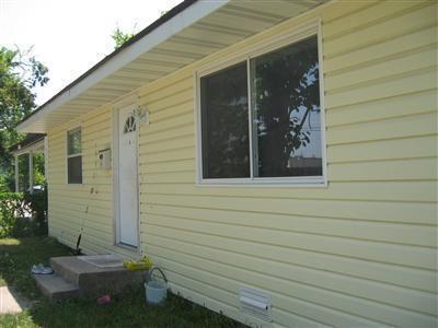 1406 W Calhoun Street, Springfield, MO 65802
