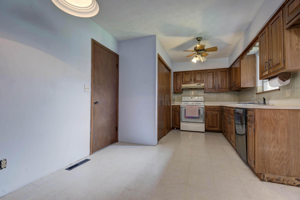 2168 East Monroe Terrace, Springfield, MO 65802