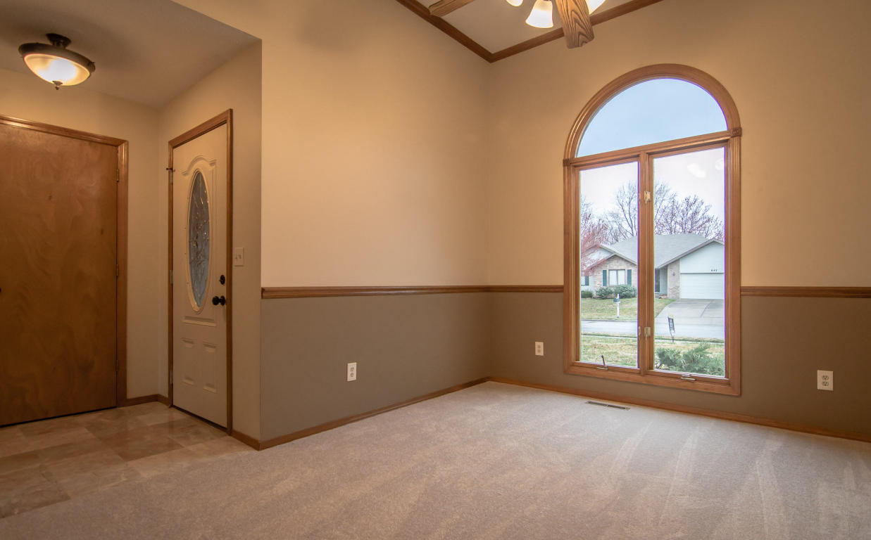 640 South Sparks Avenue, Springfield, MO 65802
