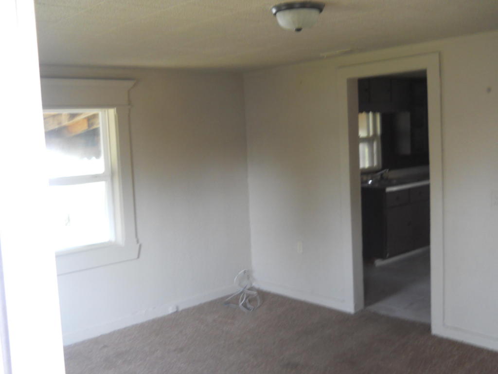 3041 West Water Street, Springfield, MO 65802