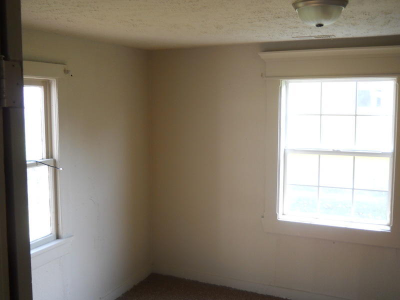 3041 West Water Street, Springfield, MO 65802