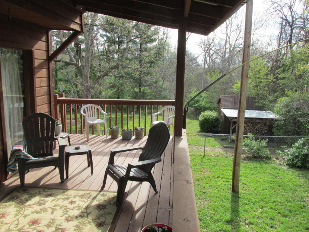 3990 West Woodshill Court, Springfield, MO 65802