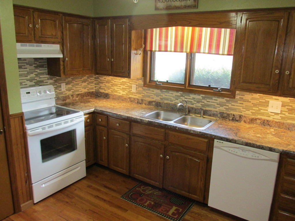 3990 West Woodshill Court, Springfield, MO 65802