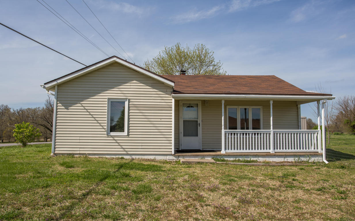 3314 North State Highway Ab, Springfield, MO 65803