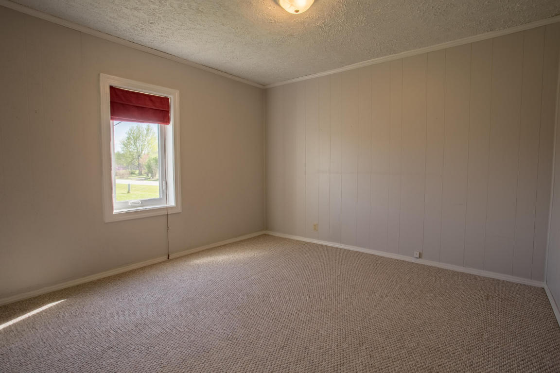 3314 North State Highway Ab, Springfield, MO 65803