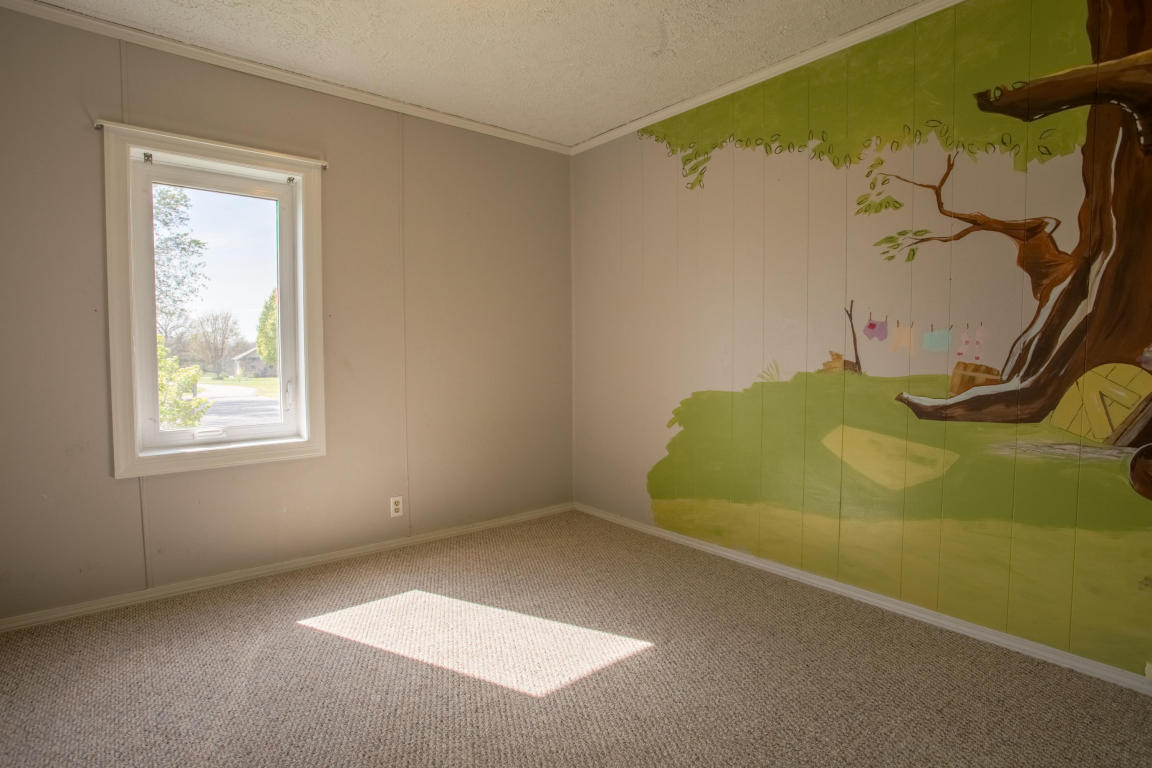 3314 North State Highway Ab, Springfield, MO 65803