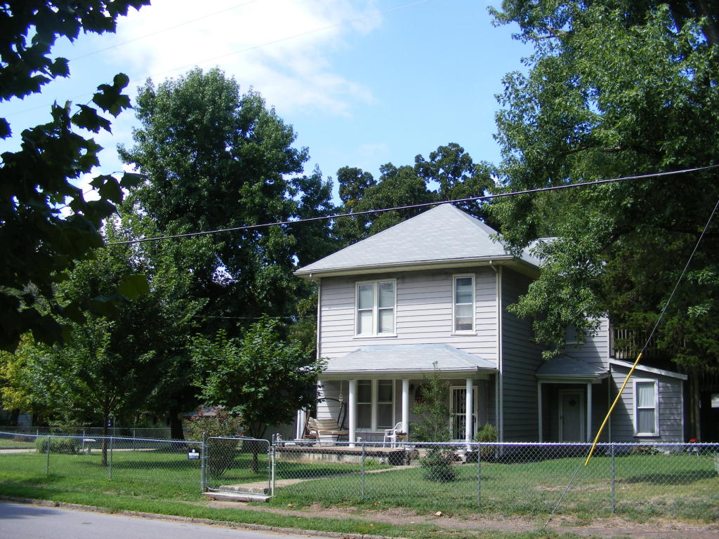 1605 North Missouri Avenue, Springfield, MO 65803