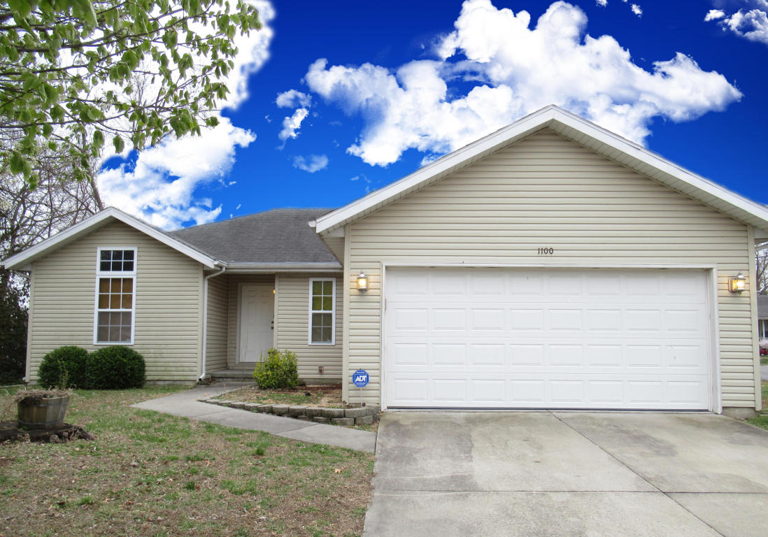 1100 E Locust Street, Springfield, MO 65803
