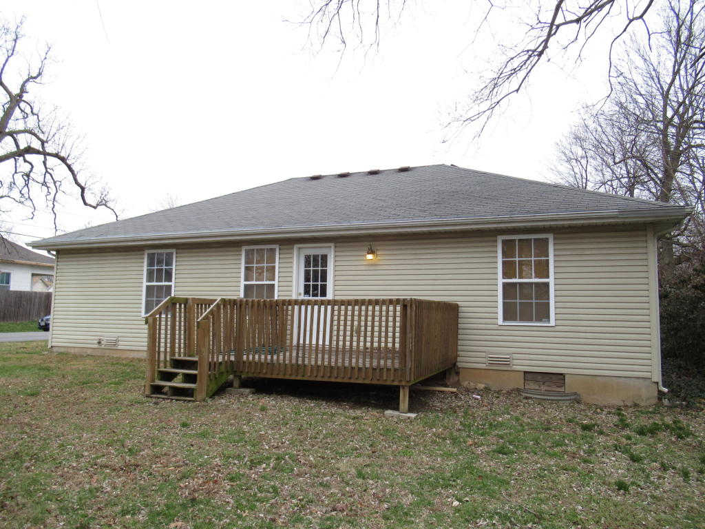 1100 E Locust Street, Springfield, MO 65803