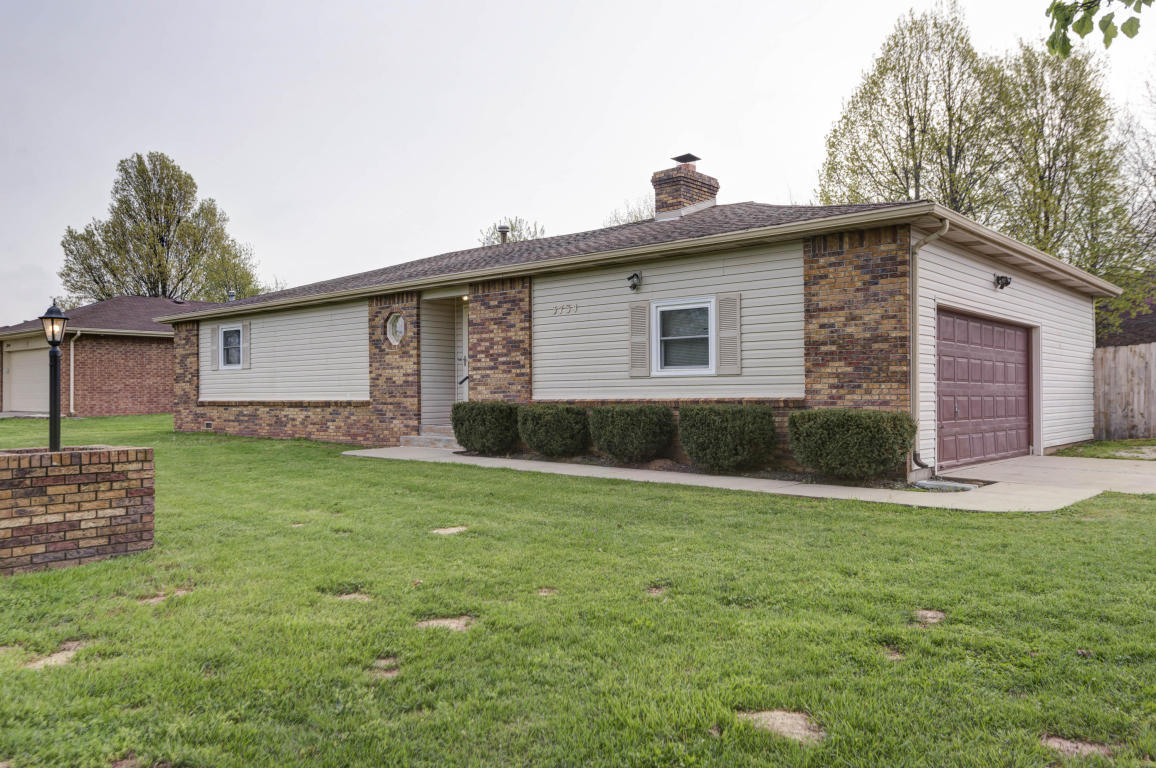 3734 North Fremont Avenue, Springfield, MO 65803