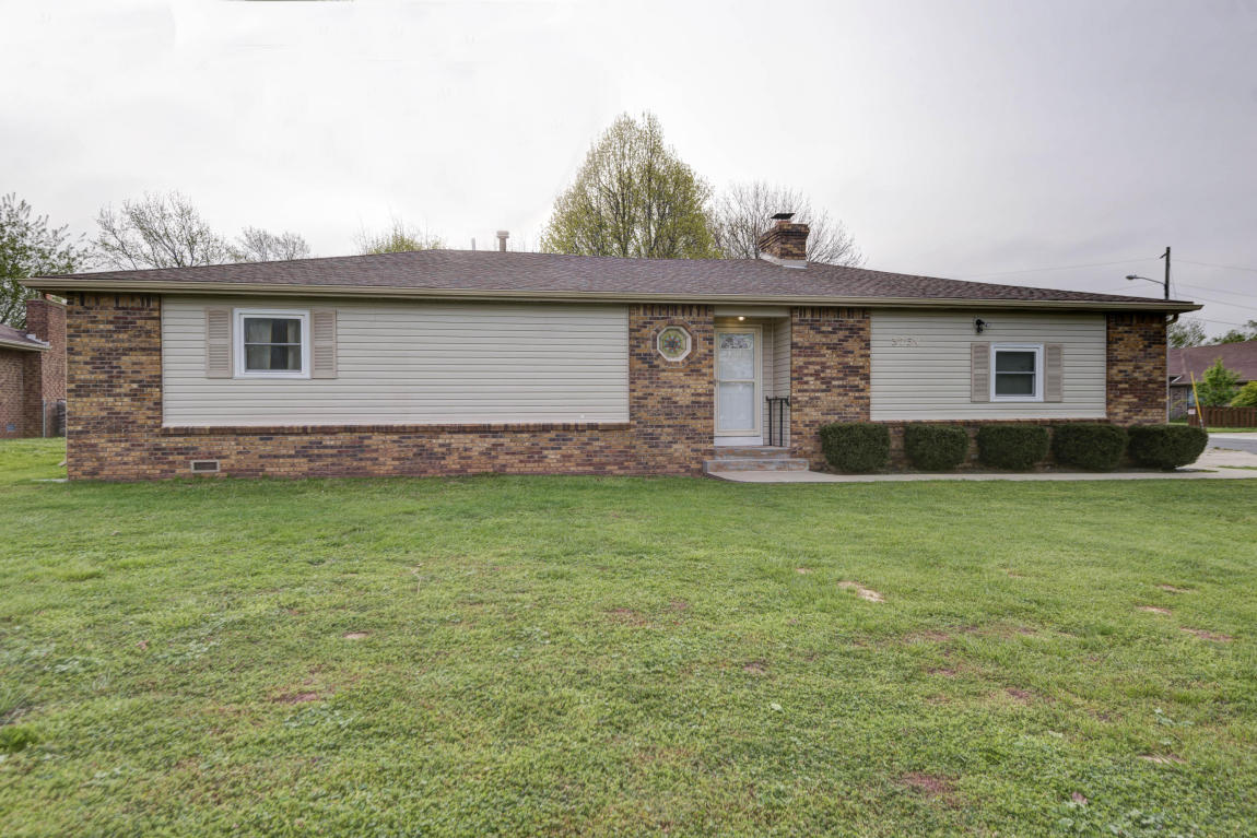3734 North Fremont Avenue, Springfield, MO 65803