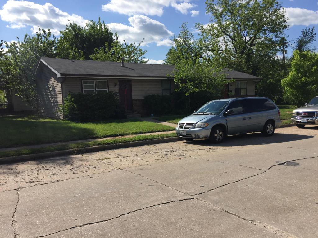 1603 W Thoman Street, Springfield, MO 65803
