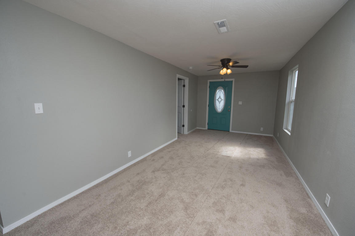 1647 East Atlantic Street, Springfield, MO 65803