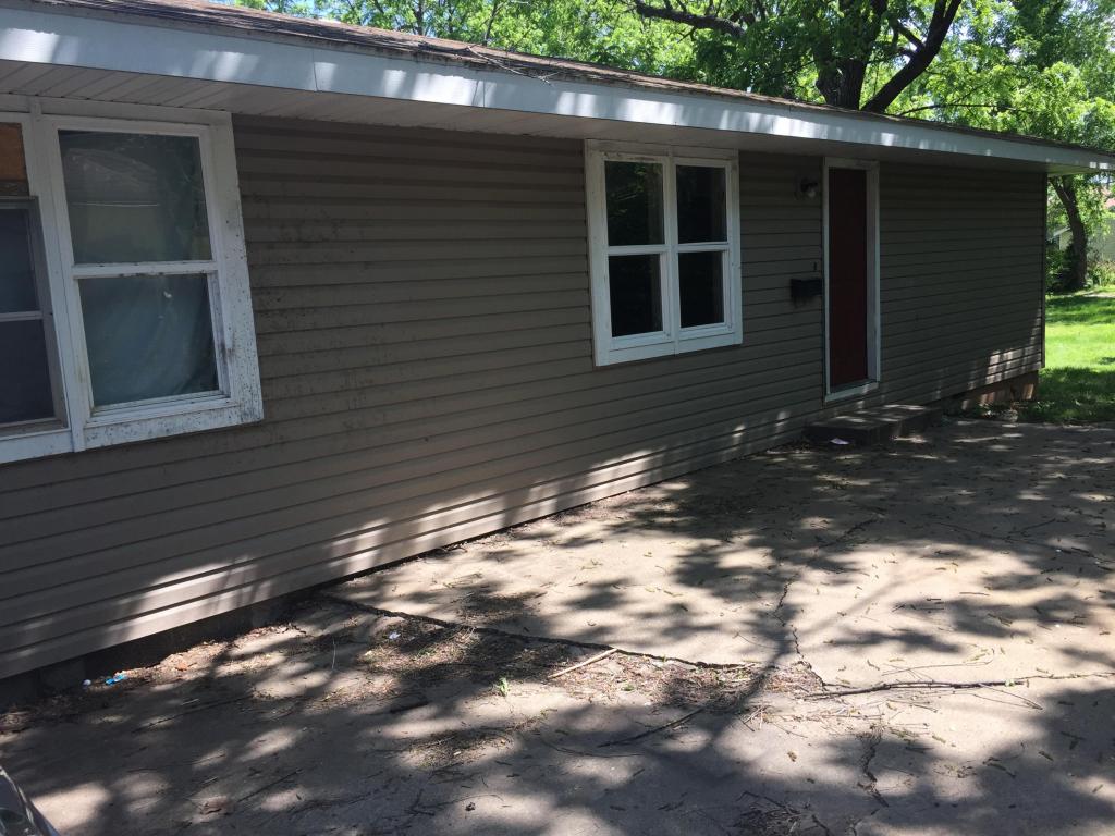1730 N Clay Avenue, Springfield, MO 65803