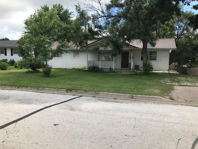 841 East Hill Street, Springfield, MO 65803