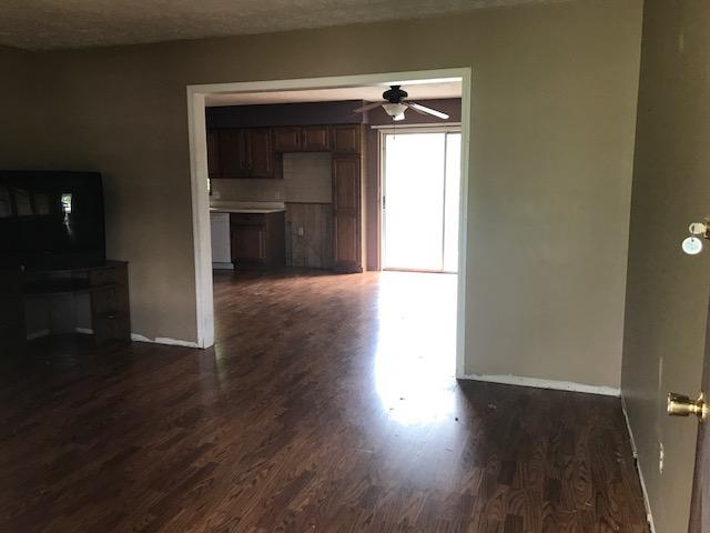 841 East Hill Street, Springfield, MO 65803