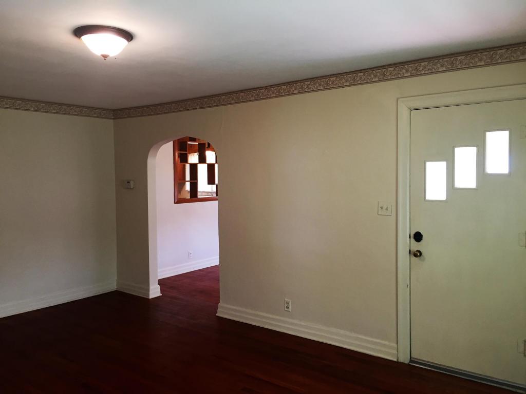 2558 N National Avenue, Springfield, MO 65803