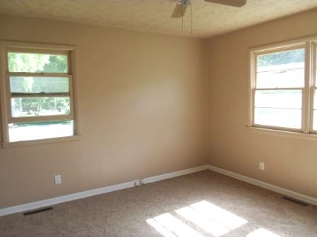 2021 North Pierce Avenue, Springfield, MO 65803