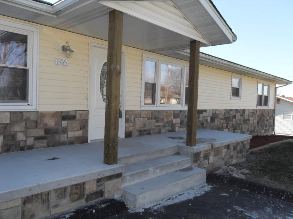 816 East Mcclernon Street, Springfield, MO 65803