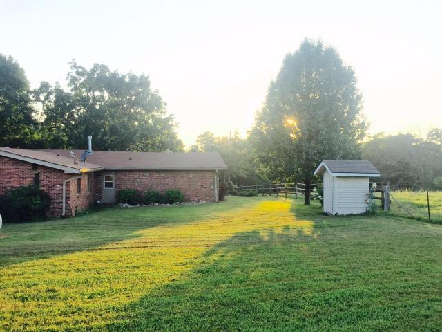 5714 North State Highway H, Springfield, MO 65803