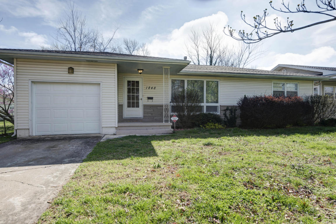 1848 South Collinson Avenue, Springfield, MO 65804