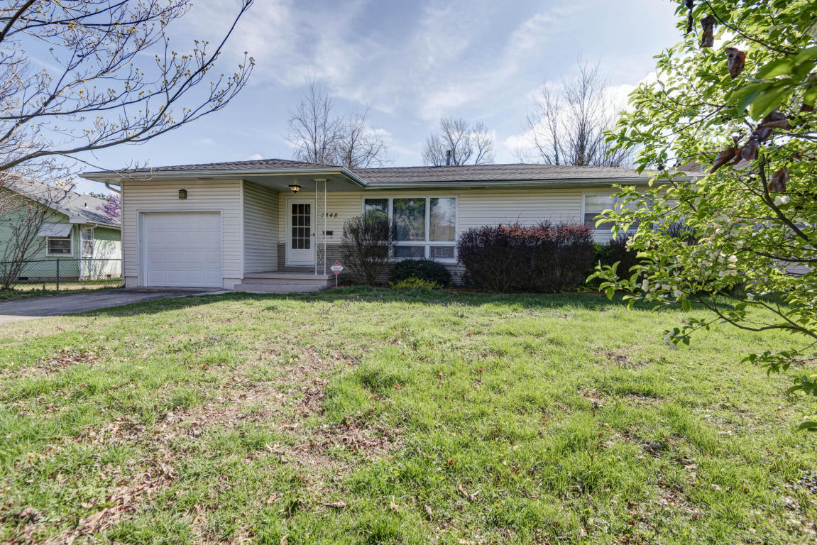 1848 South Collinson Avenue, Springfield, MO 65804