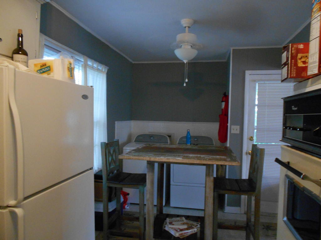1245 E Harrison Street, Springfield, MO 65804