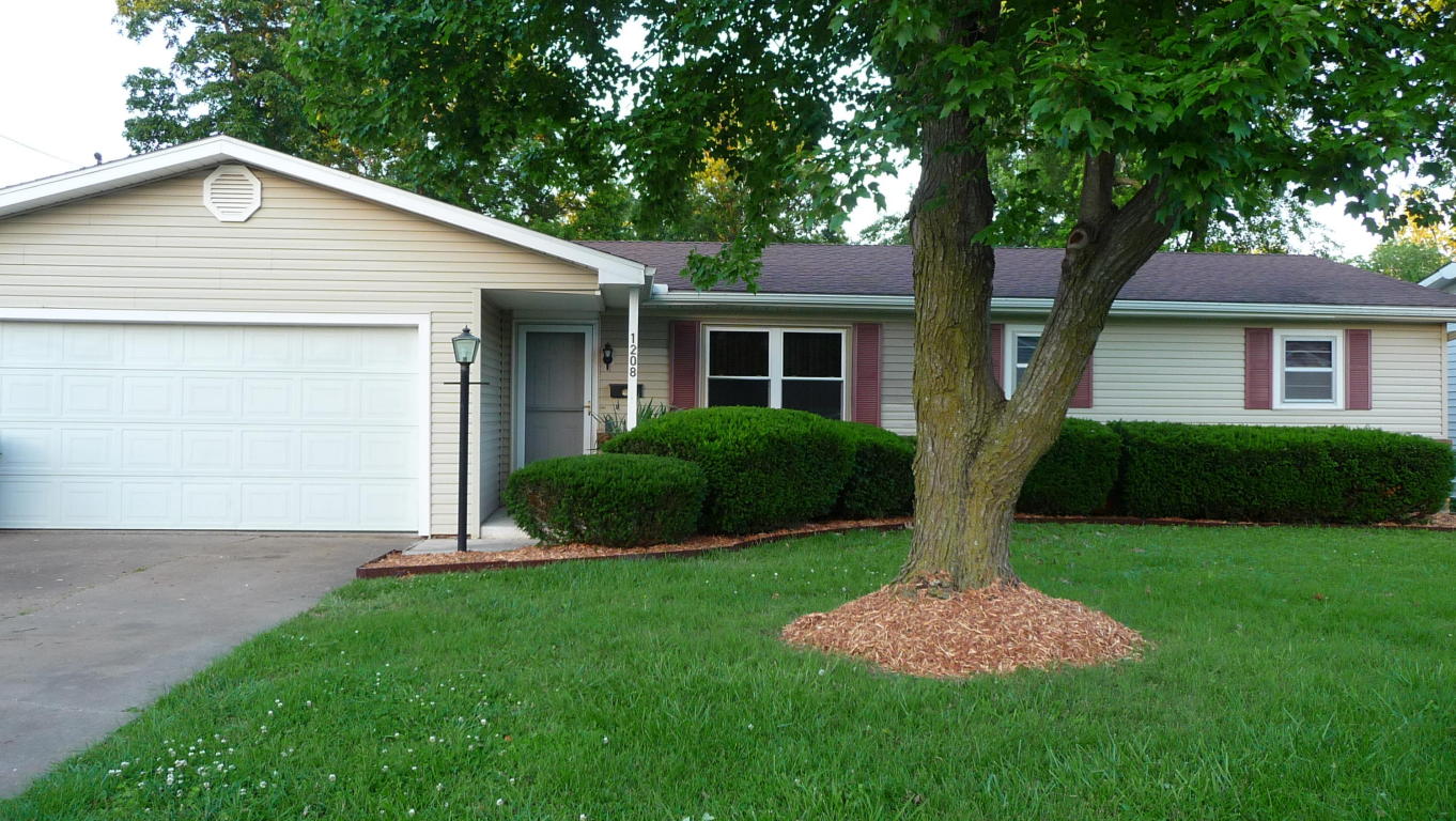 1208 South Airwood Avenue, Springfield, MO 65804