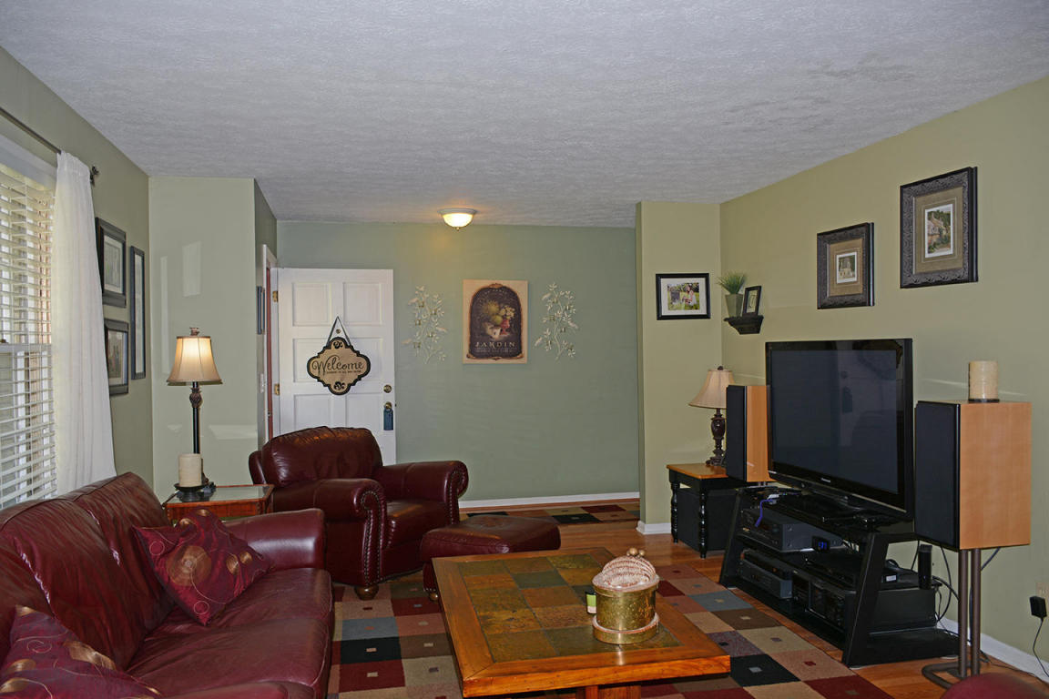 1338 East Deerfield Street, Springfield, MO 65804