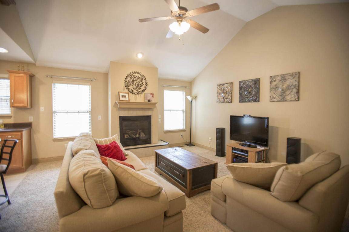 1160 South Marlan Avenue, Springfield, MO 65804