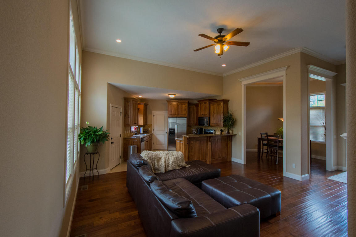 3118 East Huron Street, Springfield, MO 65804