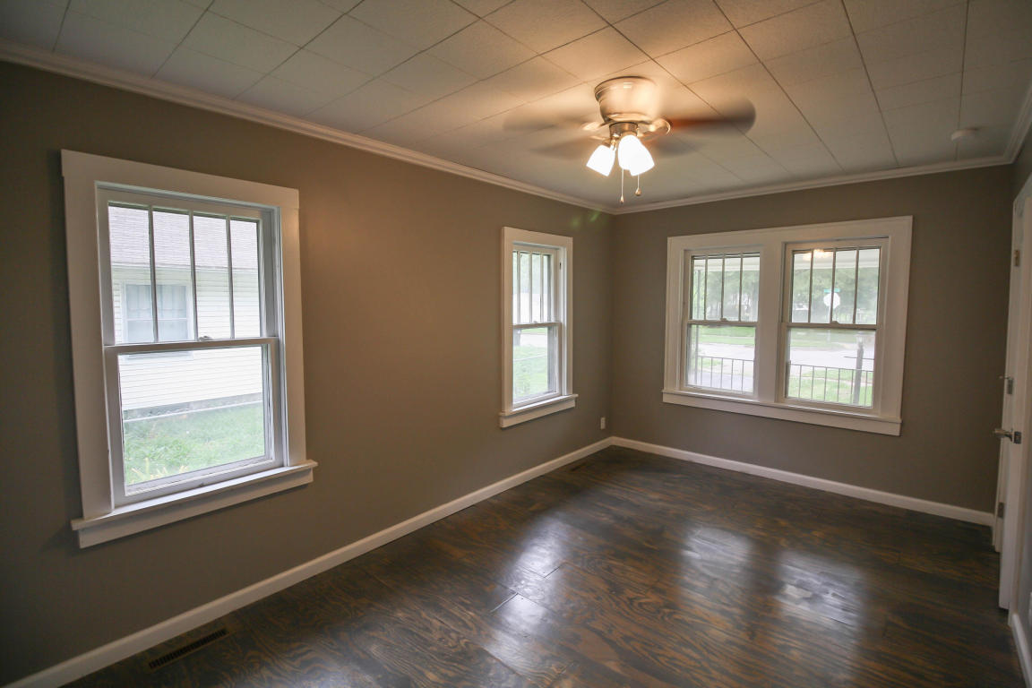 501 South Warren Avenue, Springfield, MO 65806