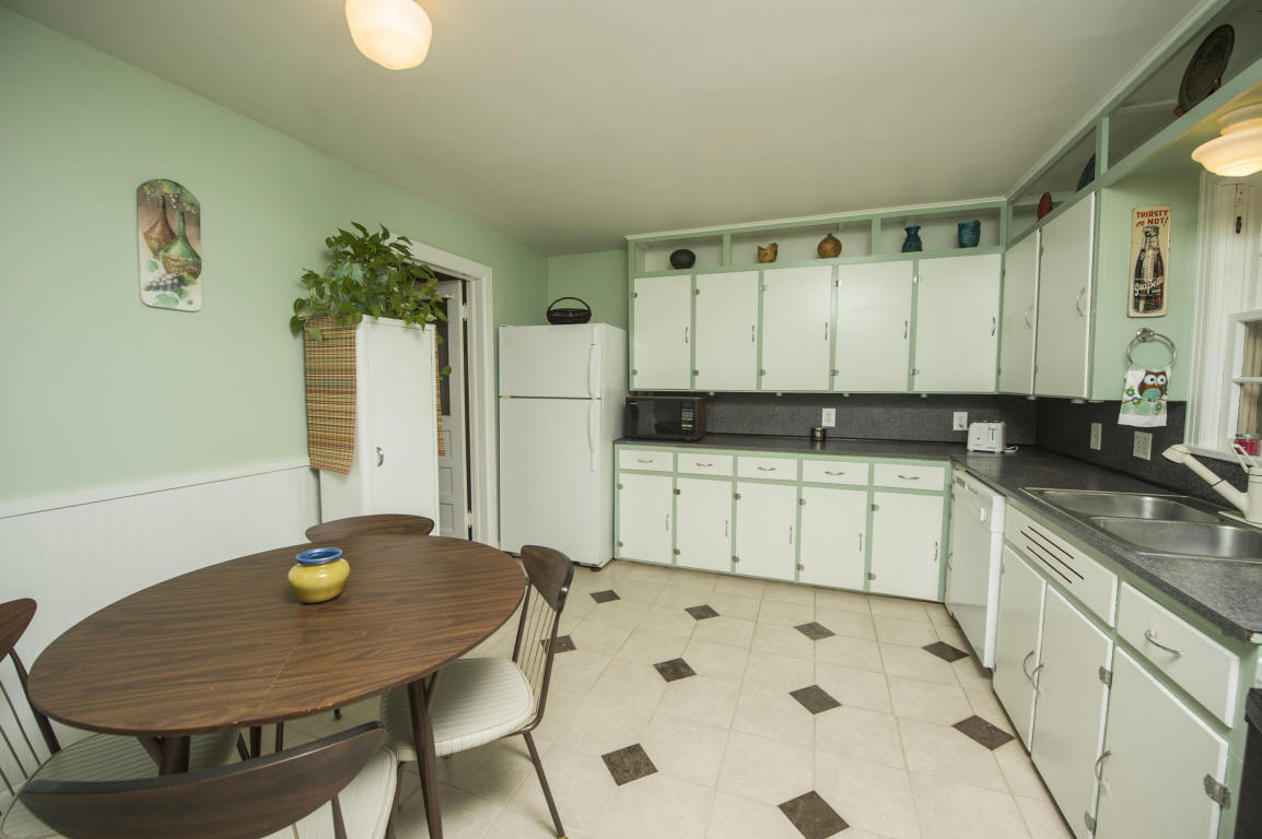 1060 South Market Avenue, Springfield, MO 65807