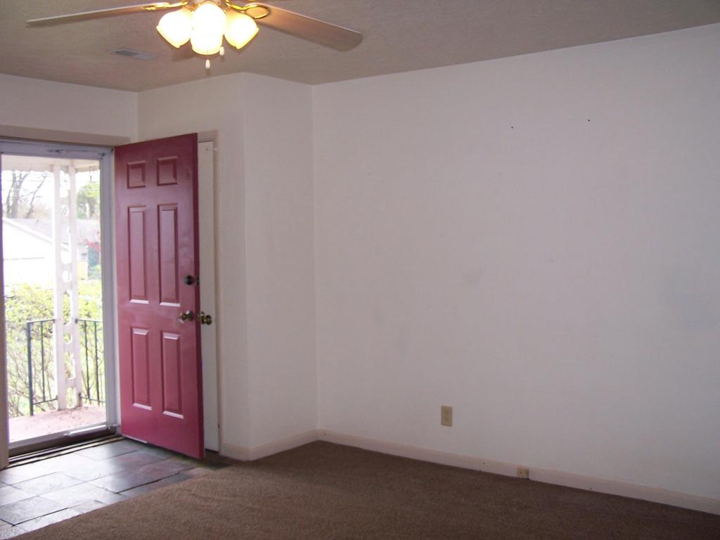 1305 West Bennett Street, Springfield, MO 65807