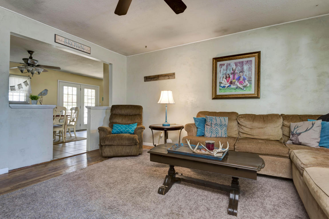 2423 South Westwood Avenue, Springfield, MO 65807