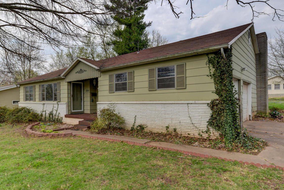 2311 South Dollison Avenue, Springfield, MO 65807